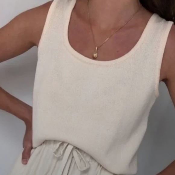 St. John Knit Tank Top - Picture 1 of 10